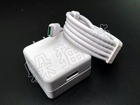 給手機買個保險！充電器防偽那些事